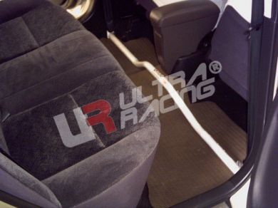 Ultra Racing – Room Bar – Toyota Corolla 02-07 ZZE